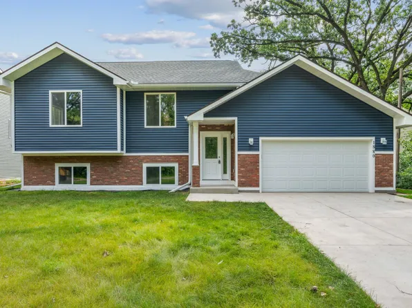 1880 Desoto St N, Maplewood, MN 55117
