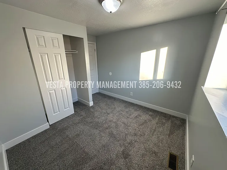 1443 W 1650 N #3 — Photo 8