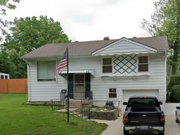 7808 NE 55th St, Kansas City, MO 64119