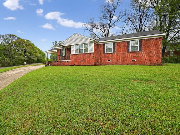 5th image of 134 W Holmes Rd