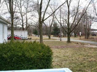 1417 N Harrison Rd, Chesterton, IN 46304