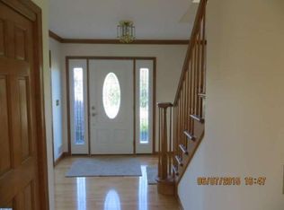4 Fawn Ln, Hamilton, NJ 08620