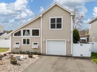 28 Whitney Ln, Berlin, CT 06037