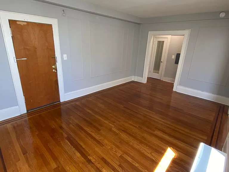 St. Luke's Place Apartment Homes — Photo 10