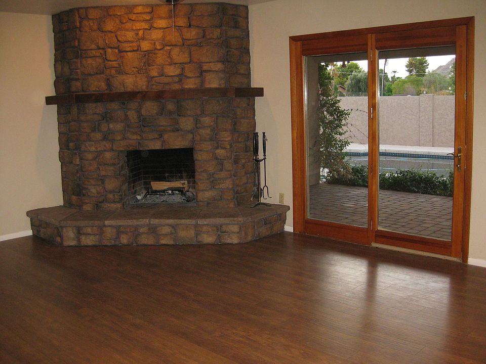 1st image of 2734 E Altadena Ave