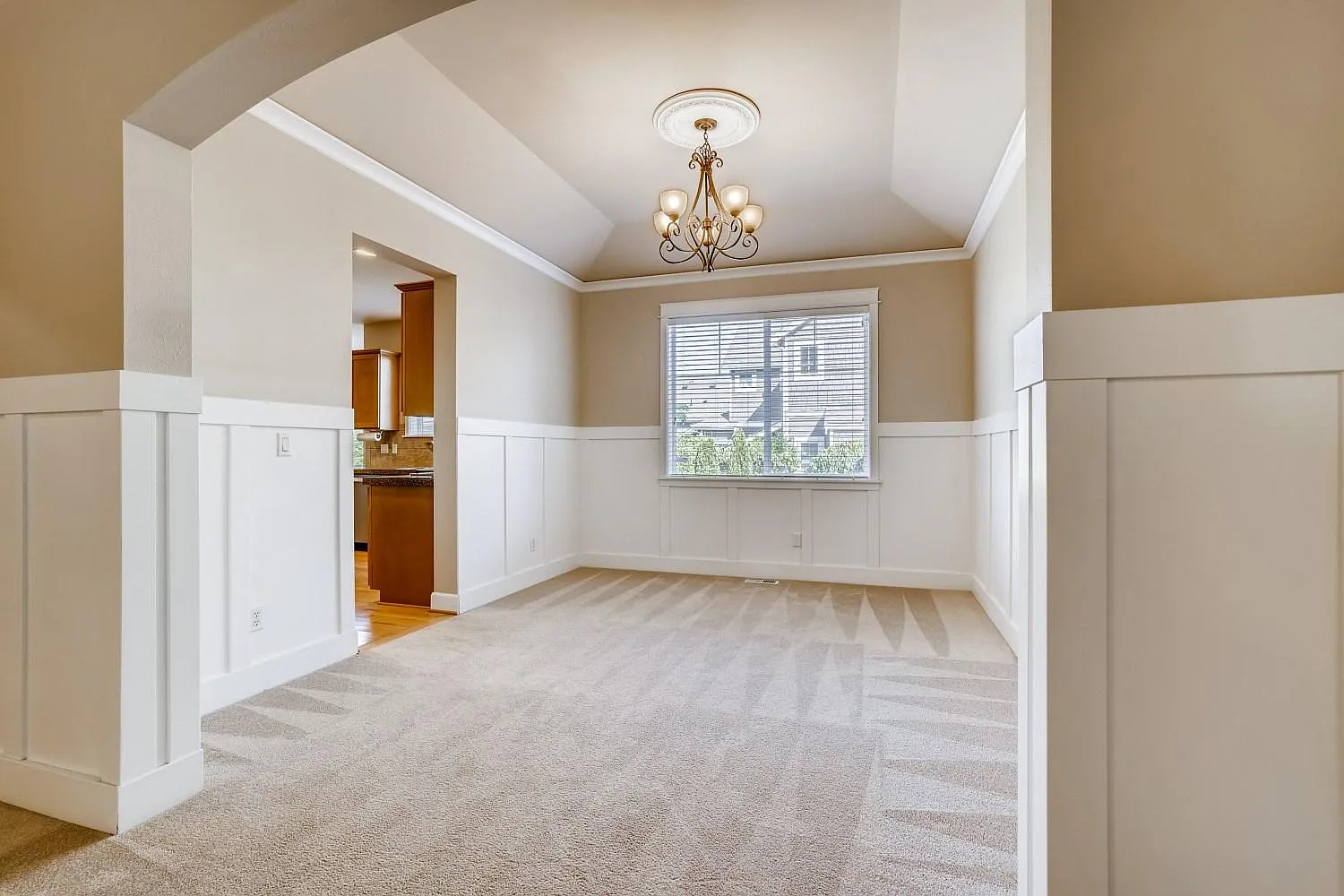 2972 NE Marquette Way — Photo 4