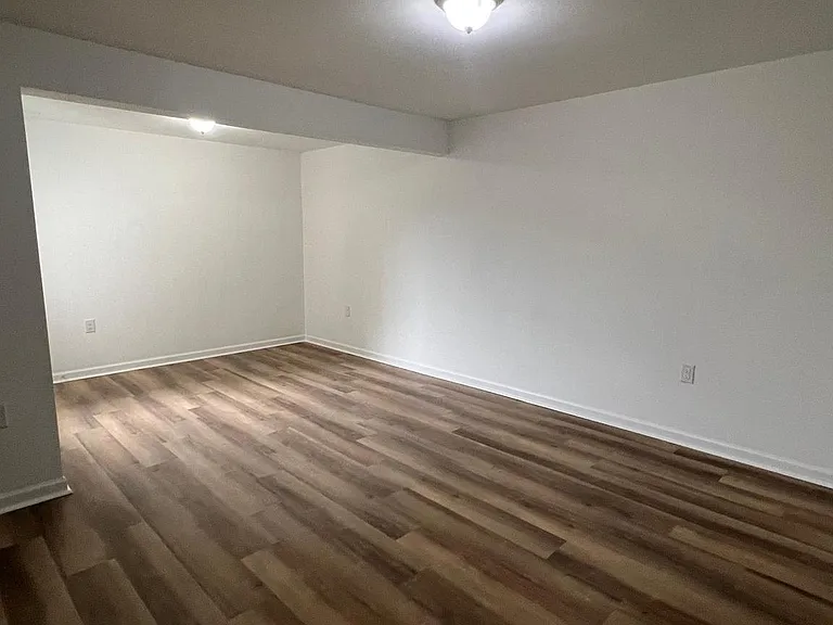 51 Ventura Way — Photo 24