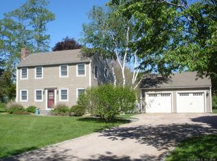 698 Pequot Trl, Stonington, CT 06378