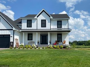 8133 174th Ct NE, Columbus, MN 55025