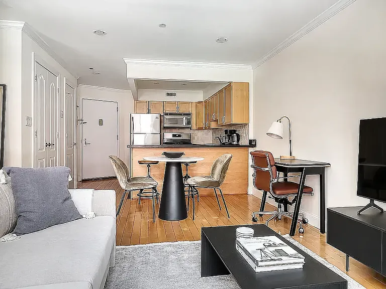143 Mulberry St #B4 — Photo 2