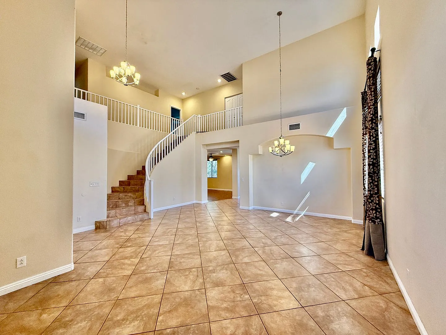 Fruit Flower Ave. - 6800 — Photo 4