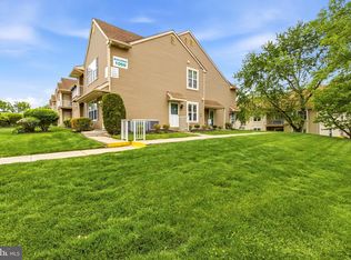 1014 Scotswood Ct, Mount Laurel, NJ 08054