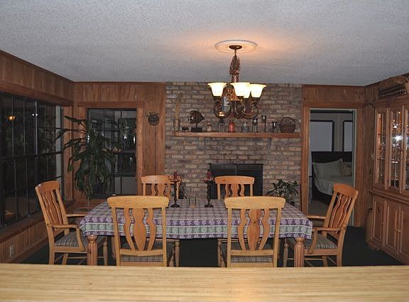 Kitchen to Dining Area