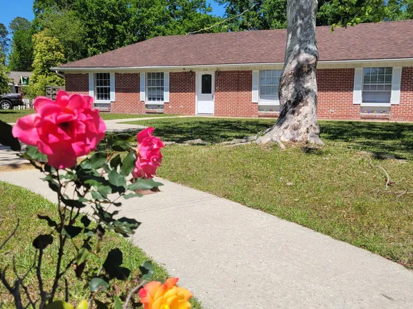 218 Palmyra Dr, Long Beach, MS 39560