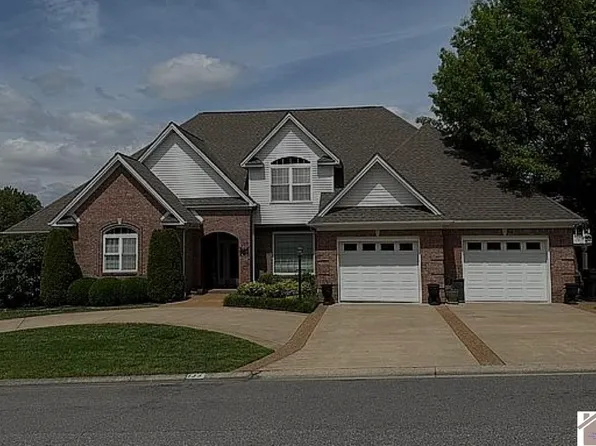 135 High Pointe Dr, Paducah, KY 42003