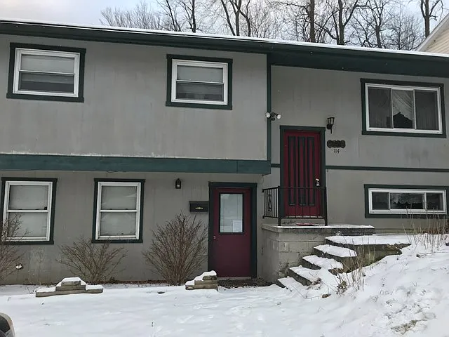 114 Schaeffer St photo 1