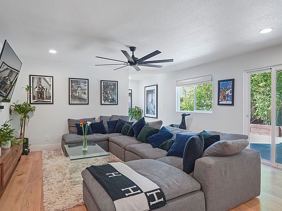 4th image of 4811 Nebraska Ln