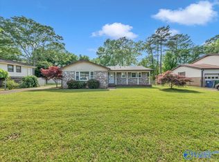 11316 Maplecrest Dr SE, Huntsville, AL 35803