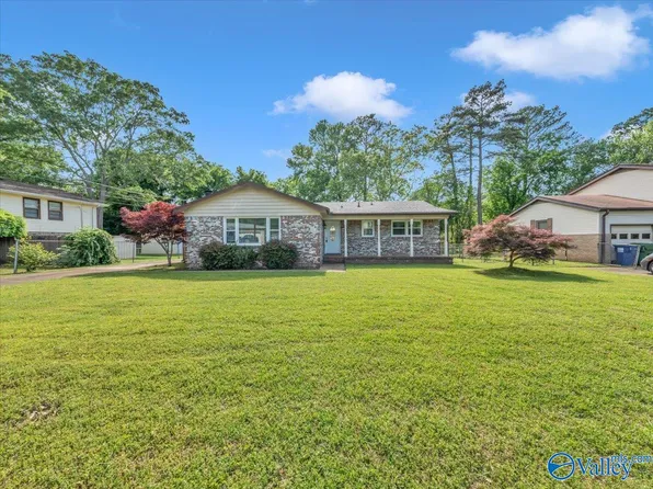 11316 Maplecrest Dr SE, Huntsville, AL 35803