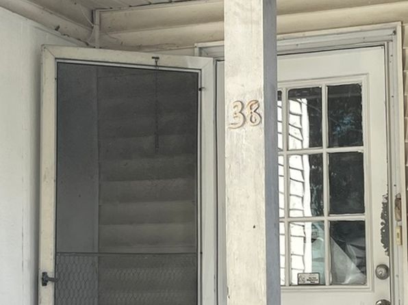 38 Wendell St