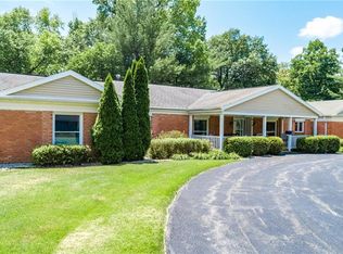 412 Coolidge Ave, Charleston, IL 61920