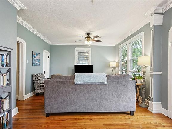 5th image of 513 Brown Ave