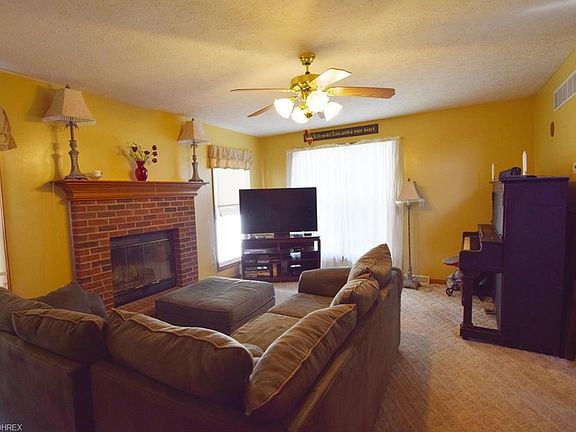2nd image of 448 Pemberton Dr