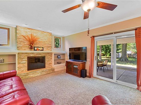 4th image of 27366 Edgepark Dr