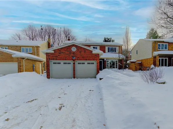 21 Sandcliffe Pl, Waterloo, ON N2T 1A8