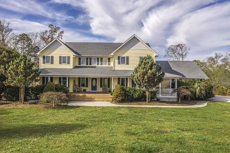 1st image of 161 Plantation Point Dr