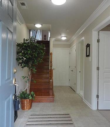 4th image of 365 White Ash Pl