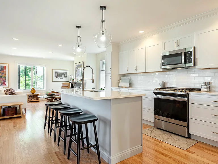 41 Cliff Rd #A — Photo 3