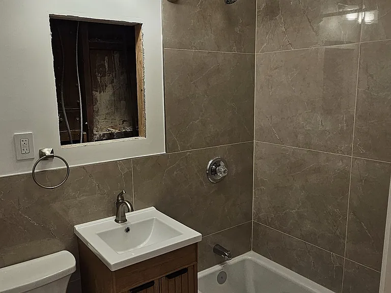 169 W 76th St #1F — Photo 4