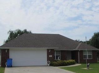 507 Checotah Dr, Checotah, OK 74426