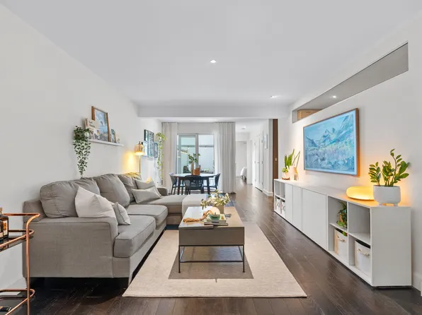 1339 W 8th Ave, Vancouver, BC V6H 3W4