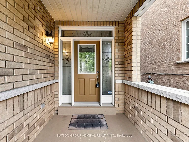 84 Westolivia Trl — Photo 2