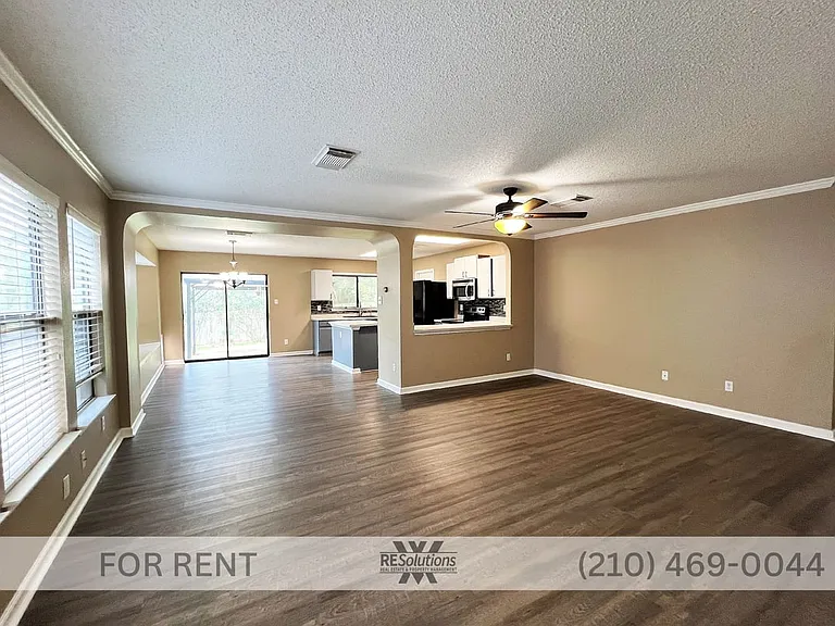 4535 Oakfield Way — Photo 10