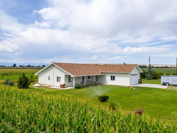1266 Lane 11, Powell, WY 82435