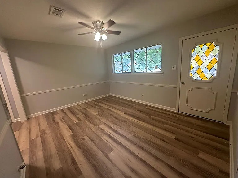 443 Janet Ln — Photo 21