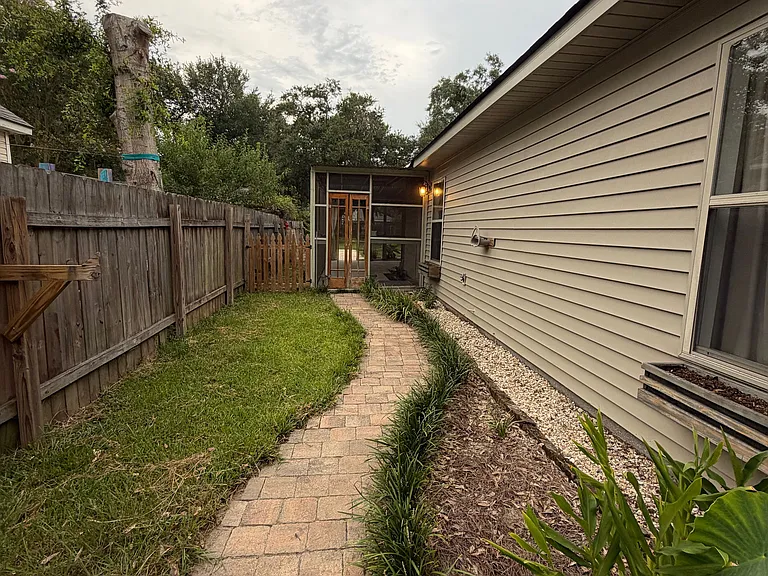 524 Fell Grass St — Photo 4