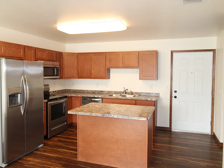Dreamsville Apartments — Photo 63