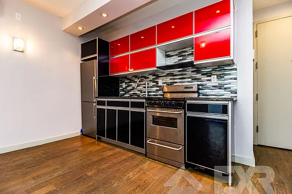 Rented by EXR | media 4