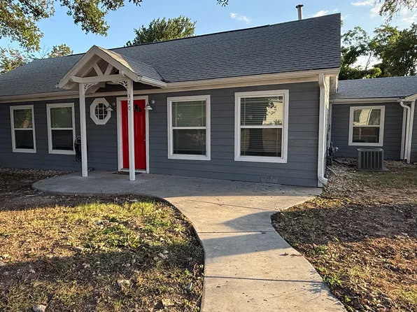 320 S Columbia St, Stephenville, TX 76401