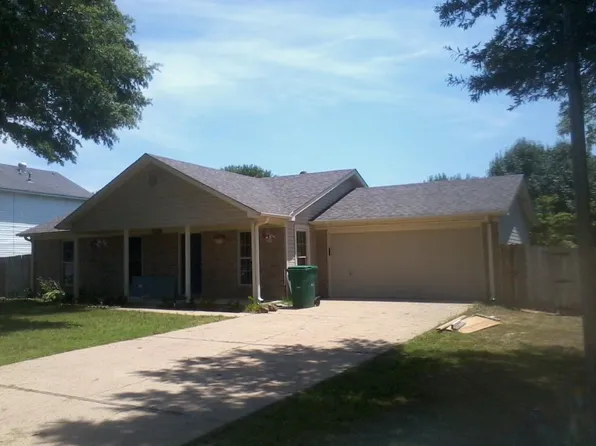 905 Green Valley Dr, Bryant, AR 72022