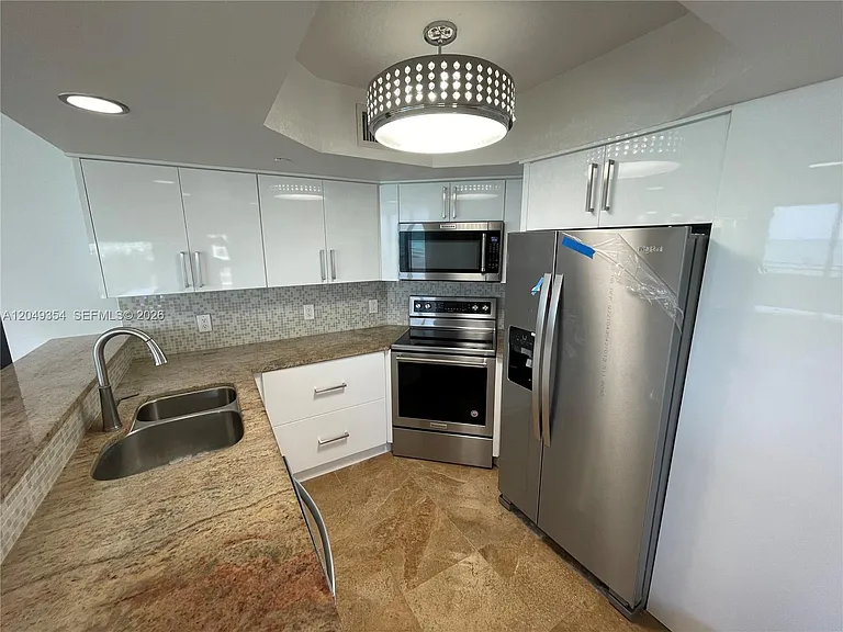 8911 Collins Ave #505 — Photo 12