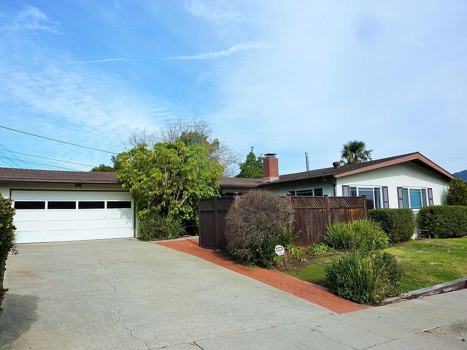 1st image of 230 Marlene Dr