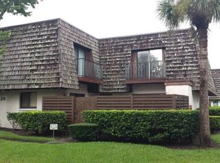 15332 E Pond Woods Dr, Tampa, FL 33618