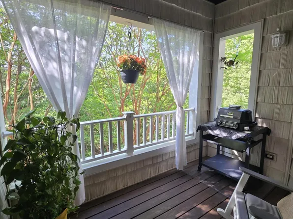 324 Providence Glen Dr #324, Chapel Hill, NC 27514