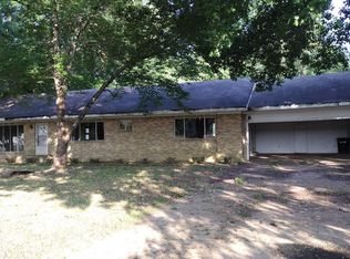 17576 Okahoma St, Coffeeville, MS 38922