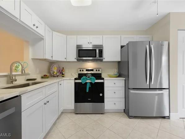 15464 Admiralty Cir APT 6, North Fort Myers, FL 33917